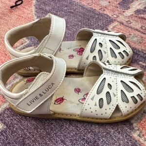 Livie & Luca White Kids Sandals with Cutout Design